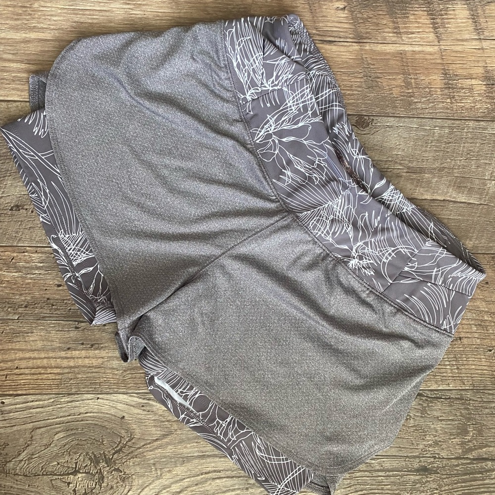 Calia by Carrie Underwood Breezy Palm Shorts-Like New!